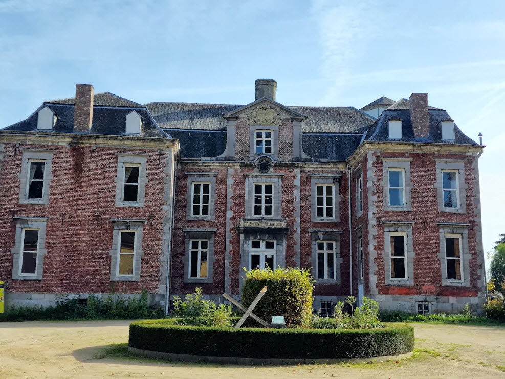 Kasteeldomein Van Leut, Belgium